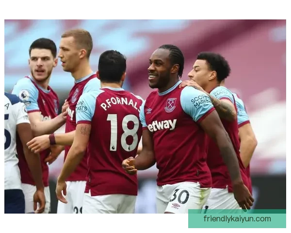 英超西汉姆面对曼联展现竞争力增强的稳健表现